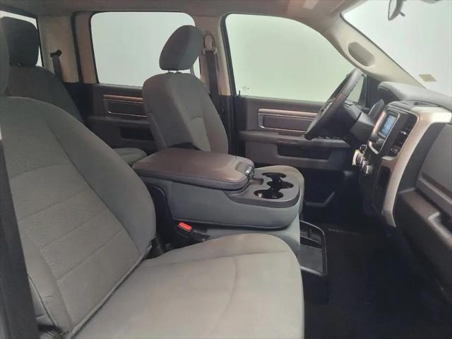 2019 Ram 1500 Classic SLT Crew Cab 4x2 6'4" Box