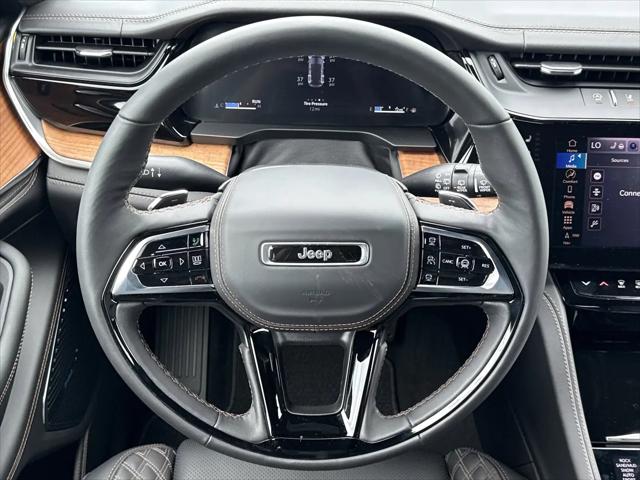 2026 Jeep Grand Cherokee Summit 4x4