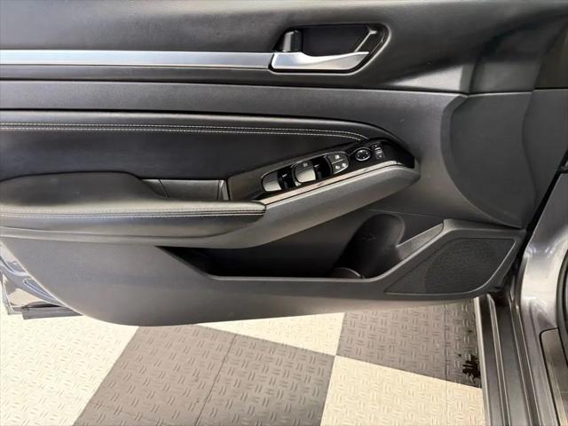 2023 Nissan Altima SL FWD