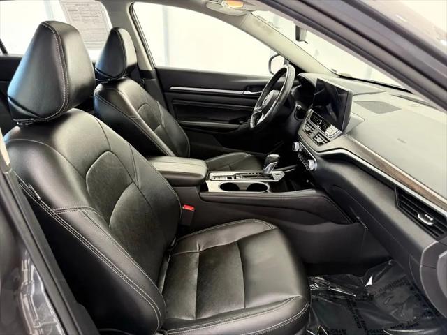 2023 Nissan Altima SL FWD