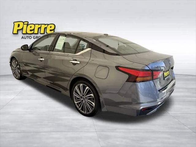 2023 Nissan Altima SL FWD