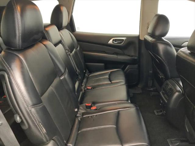 2019 Nissan Pathfinder SL