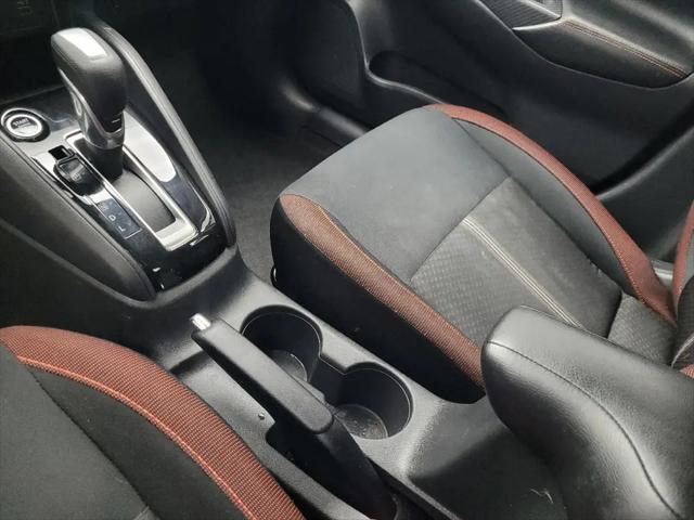 2024 Nissan Versa 1.6 SR