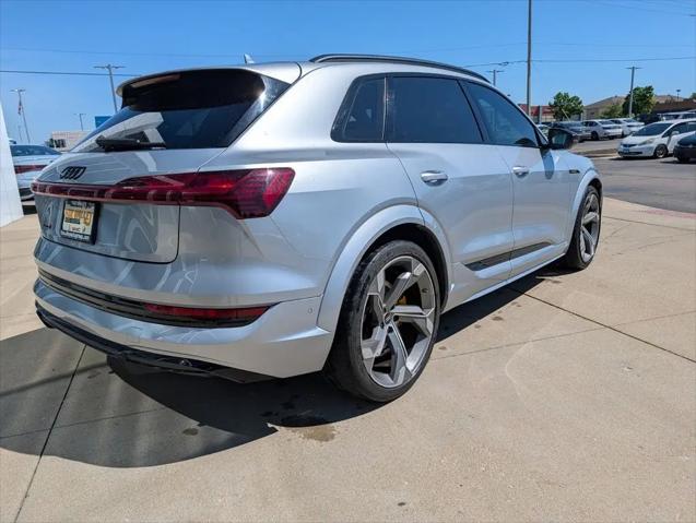 2023 Audi e-tron Prestige quattro