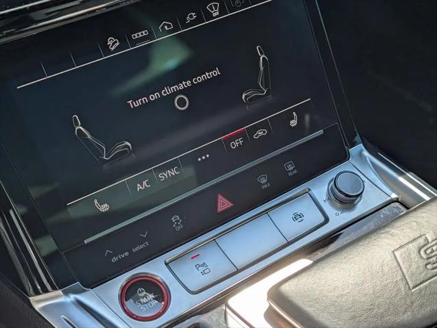 2023 Audi e-tron Prestige quattro