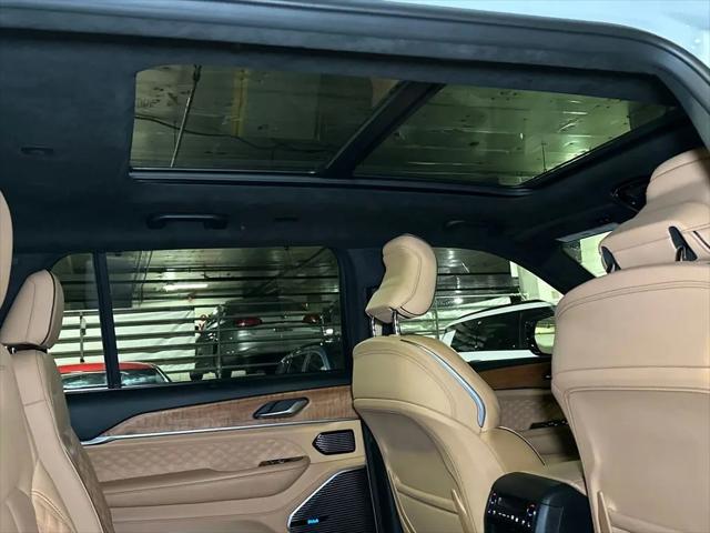 2023 Jeep Grand Cherokee L Summit Reserve