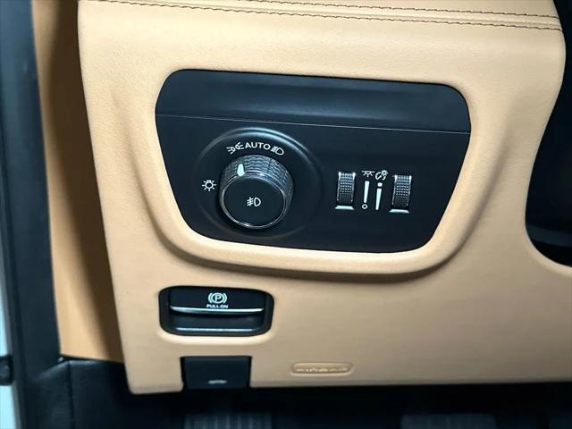2023 Jeep Grand Cherokee L Summit Reserve