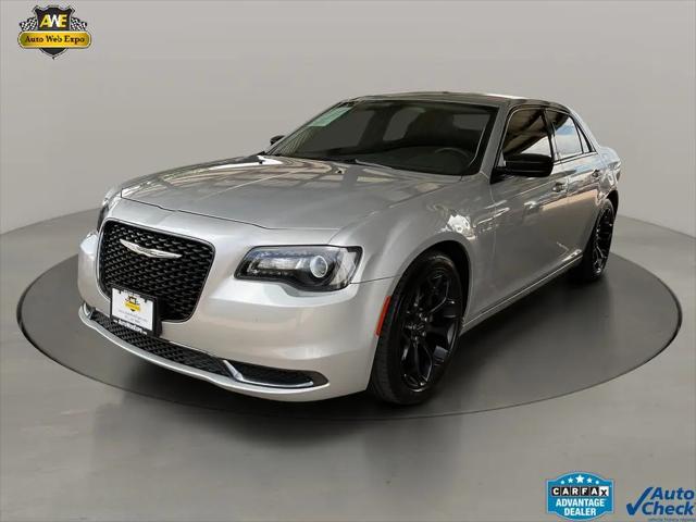 2019 Chrysler 300 Touring