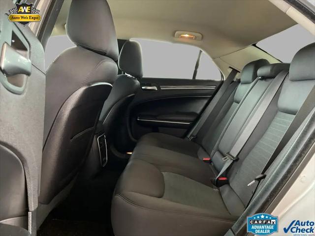 2019 Chrysler 300 Touring