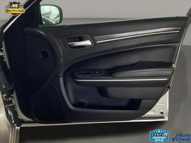 2019 Chrysler 300 Touring