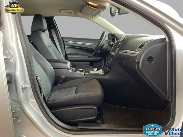2019 Chrysler 300 Touring