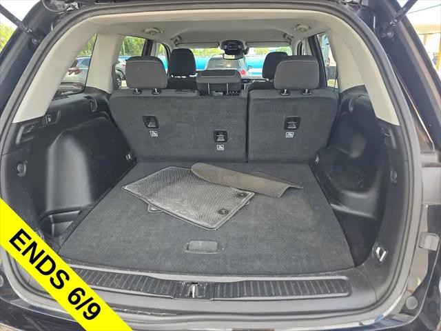 2023 Jeep Grand Cherokee Laredo 4x2