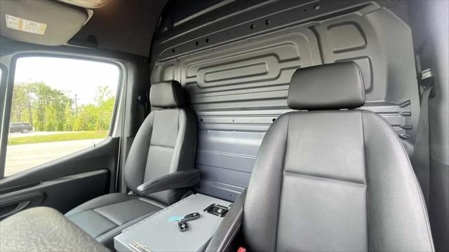 2024 Mercedes-Benz Sprinter 3500 High Roof 4-Cyl Diesel HO