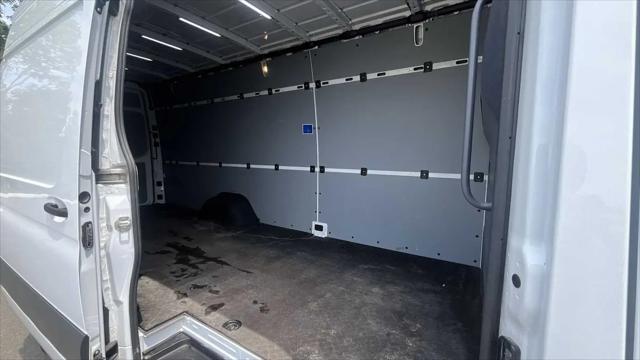 2024 Mercedes-Benz Sprinter 3500 High Roof 4-Cyl Diesel HO