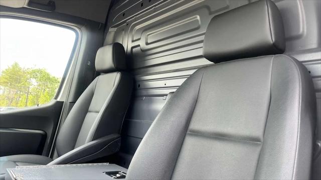 2024 Mercedes-Benz Sprinter 3500 High Roof 4-Cyl Diesel HO
