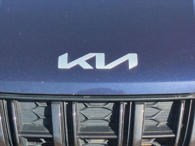 2023 Kia Carnival MPV LX Seat Package