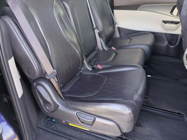 2023 Kia Carnival MPV LX Seat Package