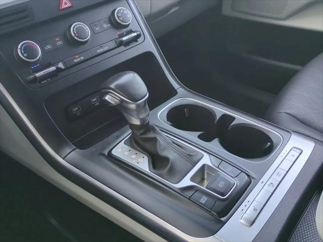2023 Kia Carnival MPV LX Seat Package