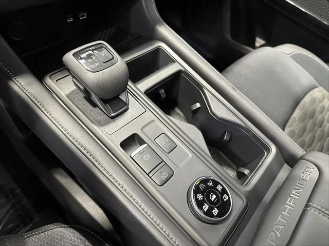2025 Nissan Pathfinder S 4WD