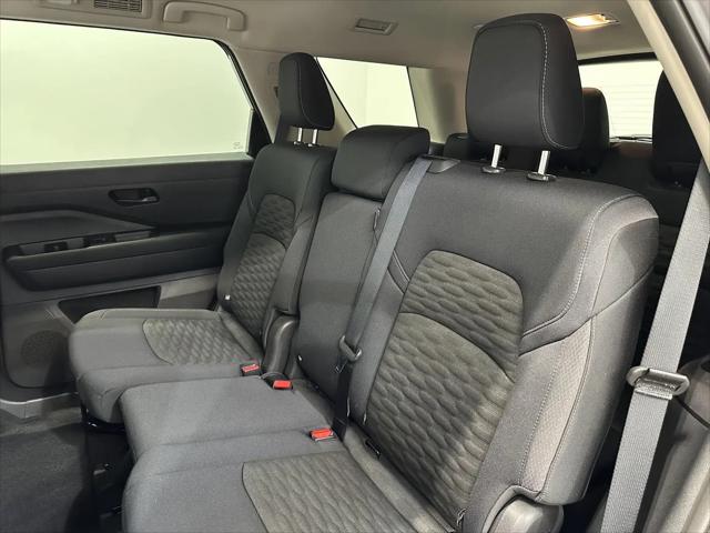 2025 Nissan Pathfinder S 4WD