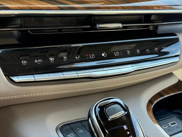2024 Cadillac Escalade 4WD Sport Platinum