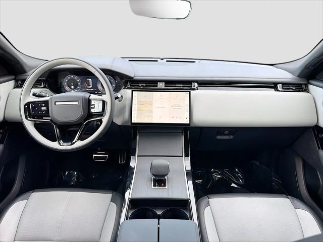 2026 Land Rover Range Rover Velar P250 Dynamic SE