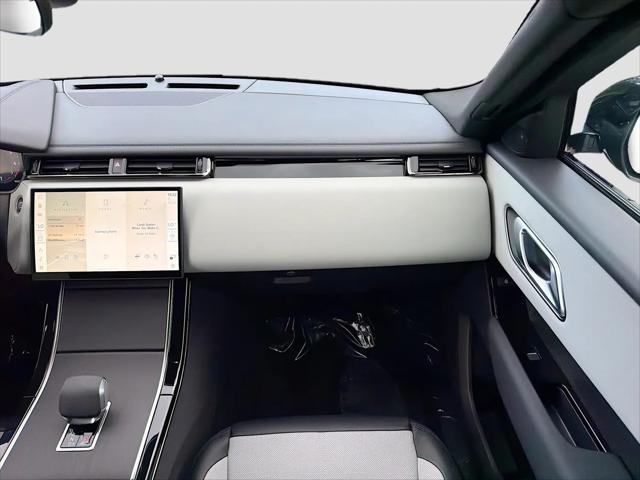 2026 Land Rover Range Rover Velar P250 Dynamic SE