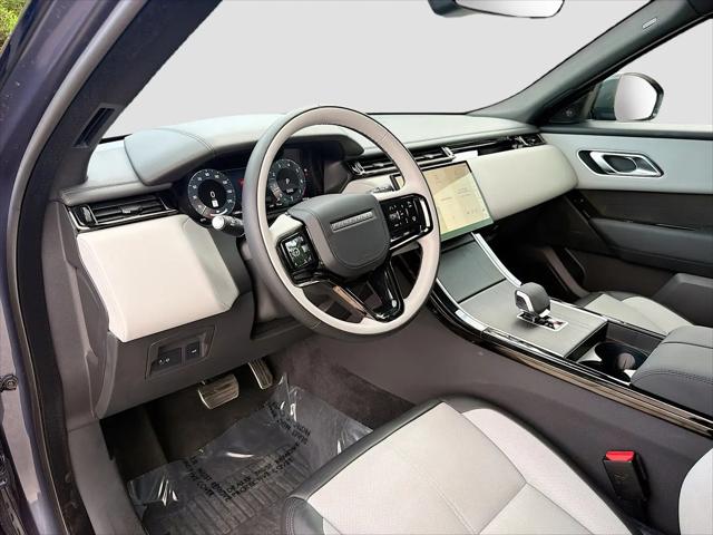 2026 Land Rover Range Rover Velar P250 Dynamic SE