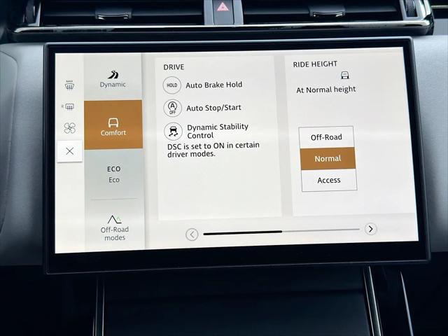 2026 Land Rover Range Rover Velar P250 Dynamic SE