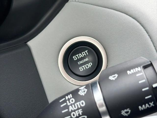 2026 Land Rover Range Rover Velar P250 Dynamic SE