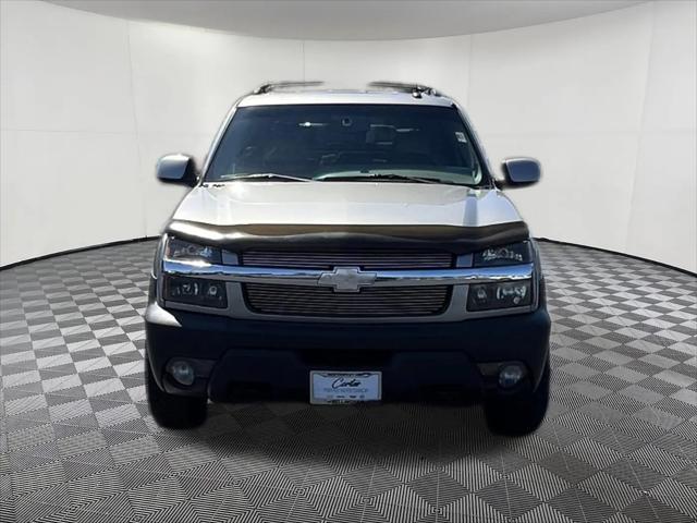 2003 Chevrolet Avalanche Base