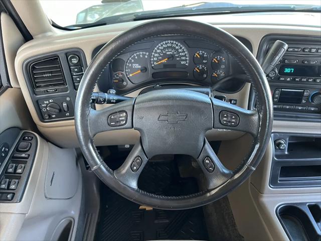 2003 Chevrolet Avalanche Base