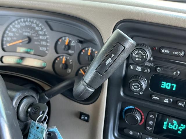 2003 Chevrolet Avalanche Base