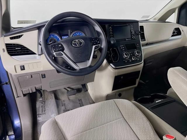 2019 Toyota Sienna LE 8 Passenger