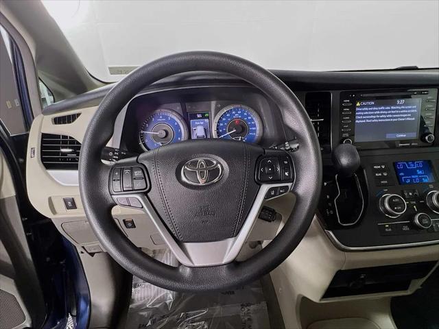 2019 Toyota Sienna LE 8 Passenger