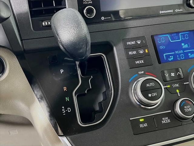 2019 Toyota Sienna LE 8 Passenger