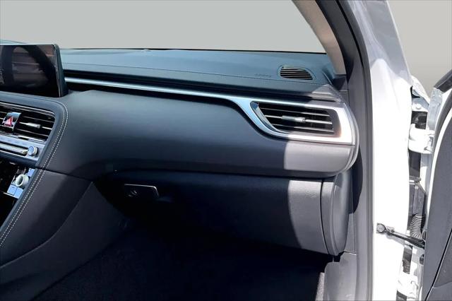 2026 Genesis G70 2.5T RWD Prestige