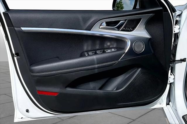 2026 Genesis G70 2.5T RWD Prestige