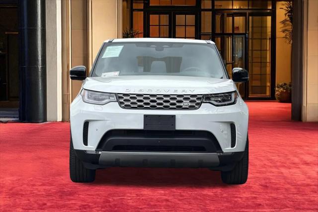 2025 Land Rover Discovery P300 S