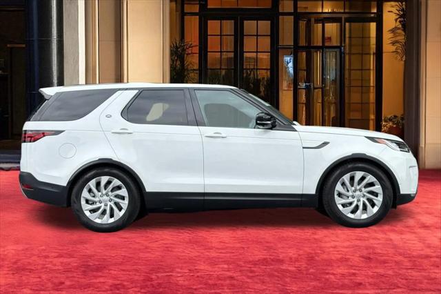2025 Land Rover Discovery P300 S