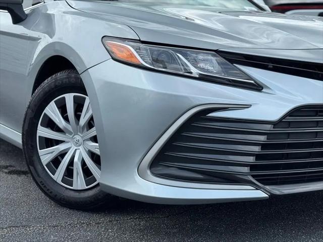 2023 Toyota Camry LE Hybrid