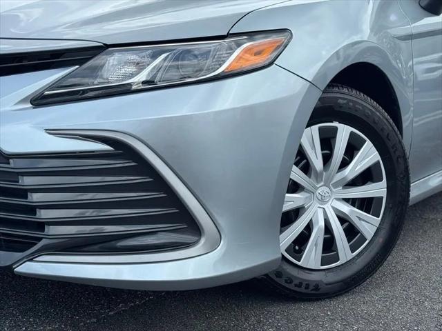 2023 Toyota Camry LE Hybrid