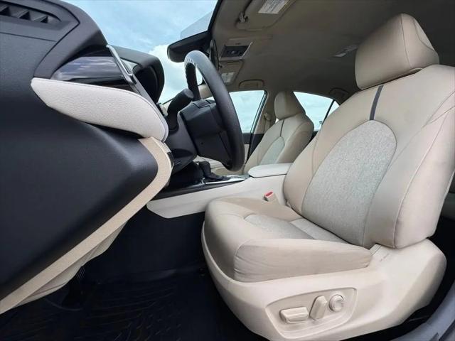 2023 Toyota Camry LE Hybrid