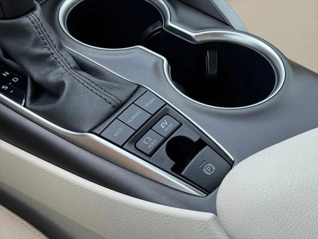 2023 Toyota Camry LE Hybrid