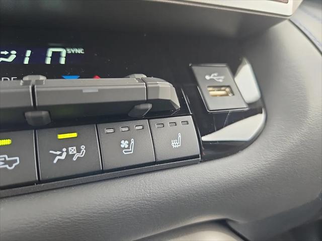 2026 Toyota Tundra Platinum CrewMax 5.5' Bed