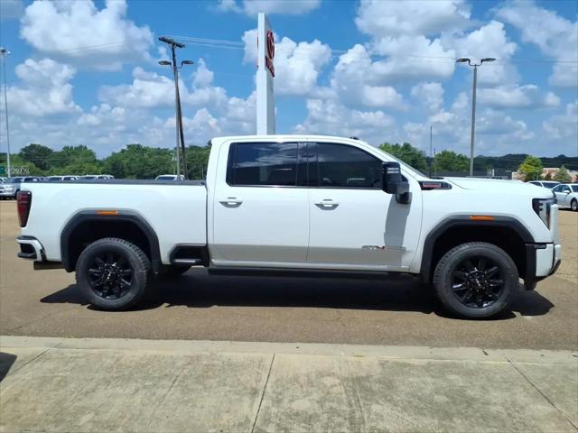 2024 GMC Sierra 2500HD 4WD Crew Cab Standard Bed AT4