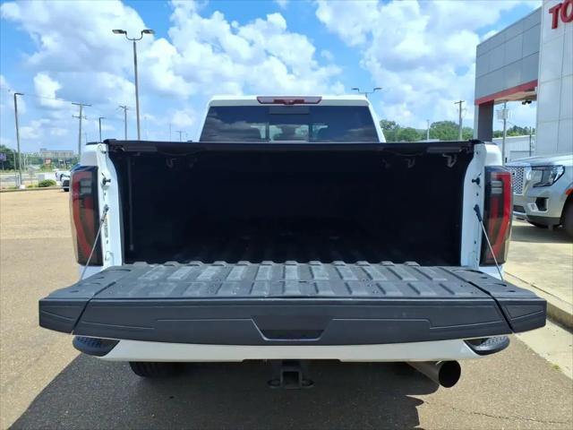 2024 GMC Sierra 2500HD 4WD Crew Cab Standard Bed AT4