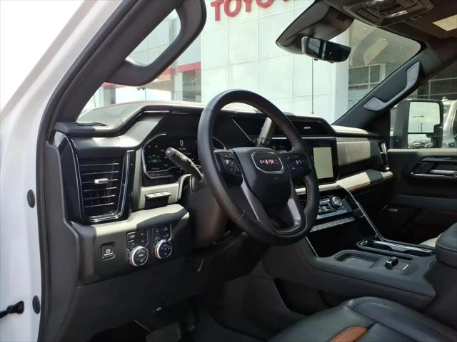 2024 GMC Sierra 2500HD 4WD Crew Cab Standard Bed AT4