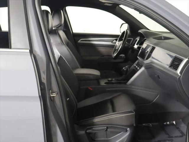 2021 Volkswagen Atlas Cross Sport 3.6L V6 SE w/Technology R-Line