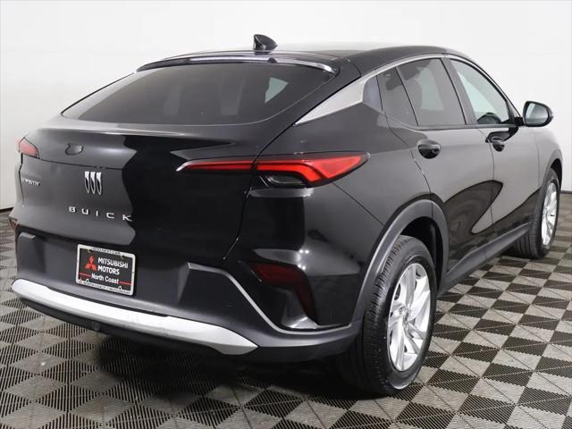 2025 Buick NV Preferred FWD
